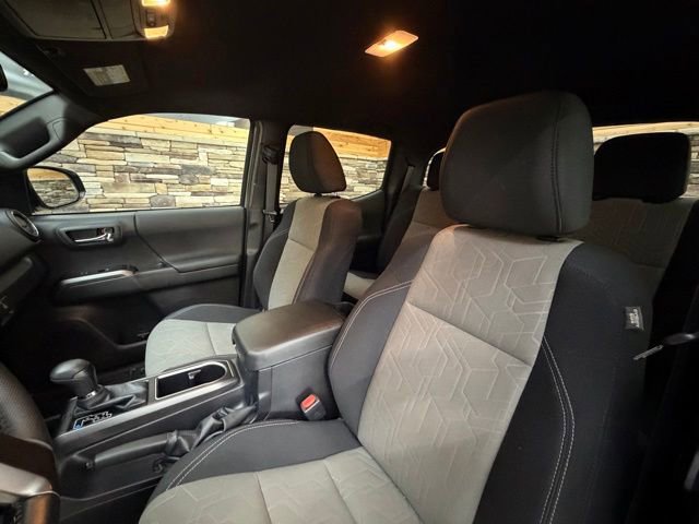 Used 2023 Toyota Tacoma TRD Sport AWD/4WD image 14