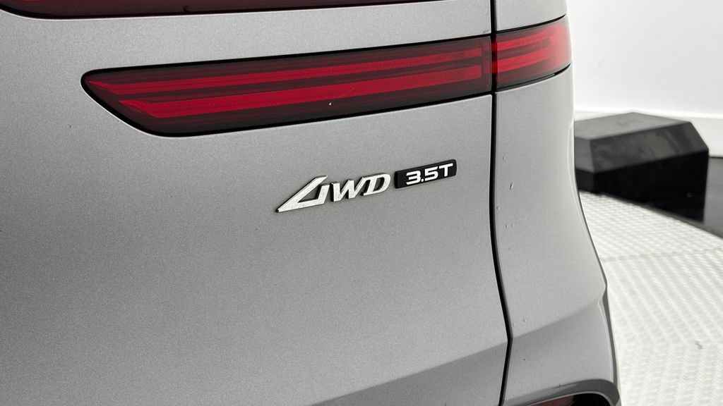 Used 2023 Genesis GV70 3.5T Sport w/ Sport Prestige Package AWD/4WD image 9