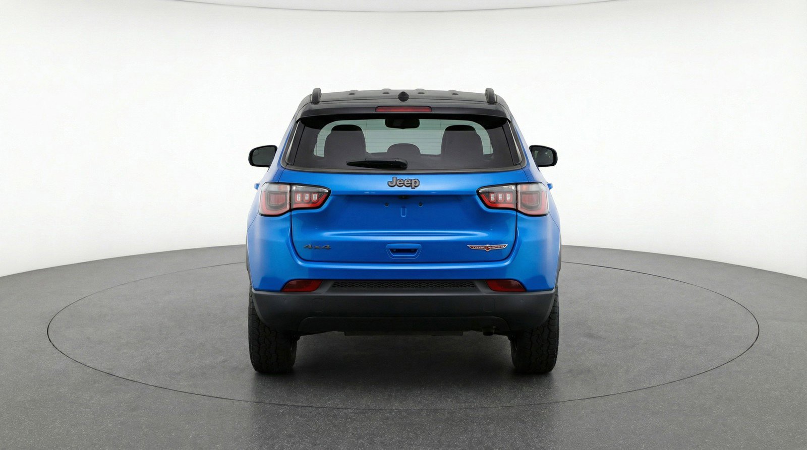 Used 2025 Jeep Compass Trailhawk image 7