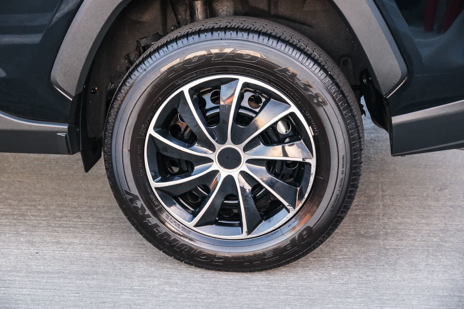 Certified 2025 Toyota RAV4 LE FWD image 9
