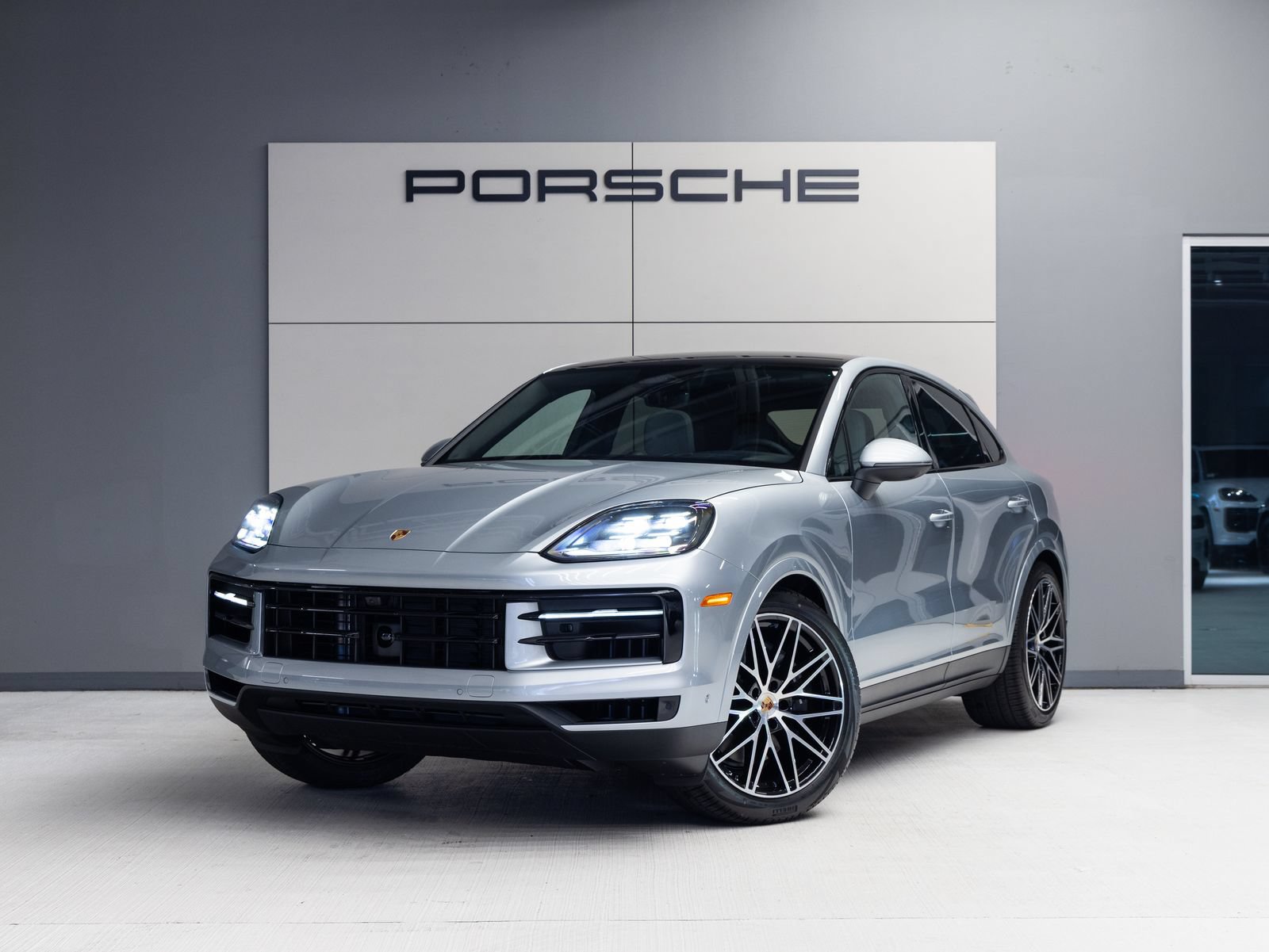New 2026 Porsche Cayenne Coupe AWD/4WD image 1