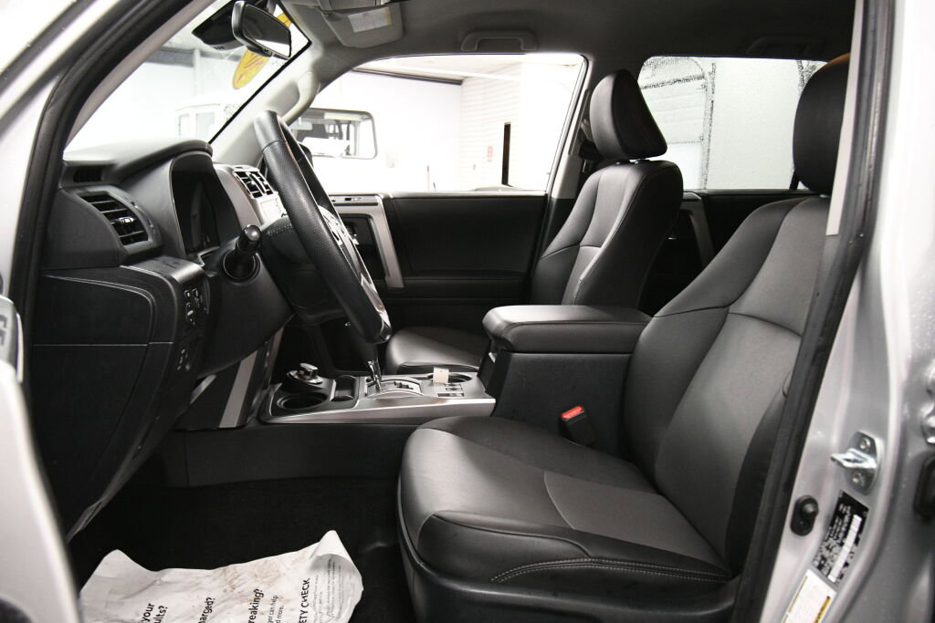 Certified 2024 Toyota 4Runner SR5 Premium image 9