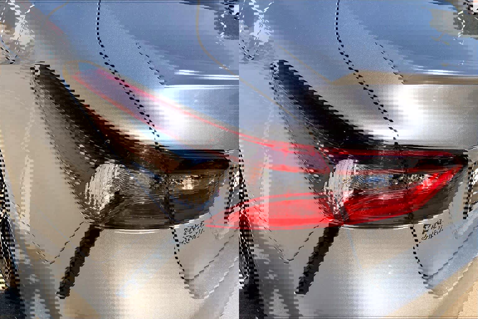 Used 2024 Toyota Camry SE w/ Convenience Package FWD image 27