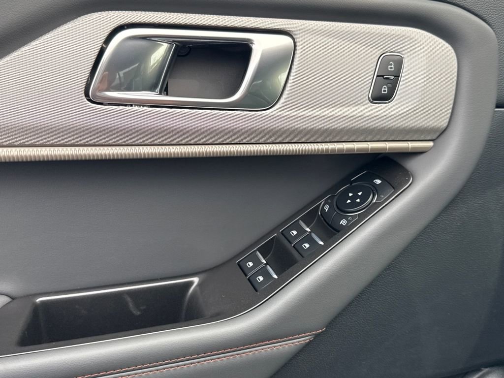 New 2026 Ford Explorer Active image 19