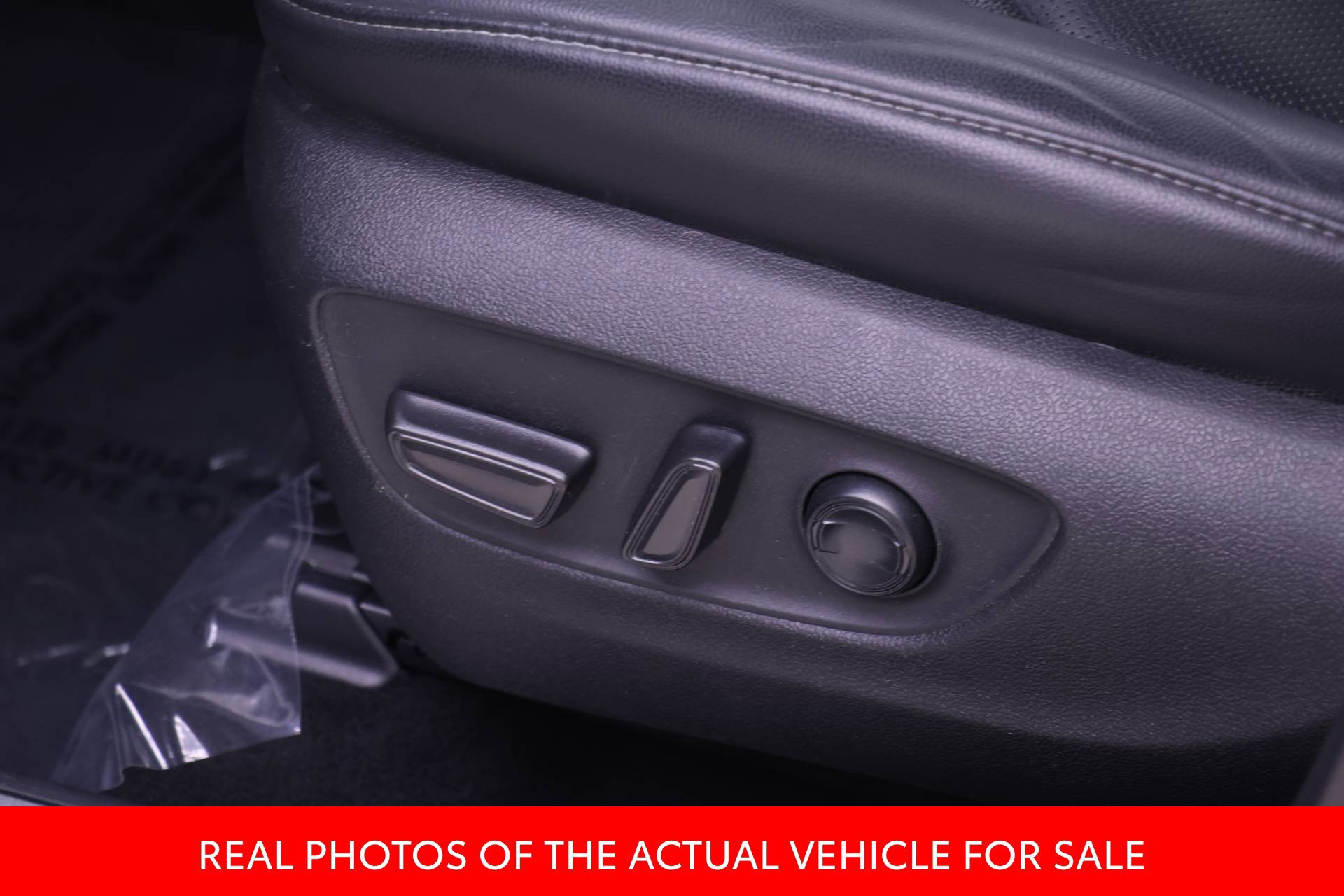 Certified 2021 Toyota Highlander Limited AWD/4WD image 15
