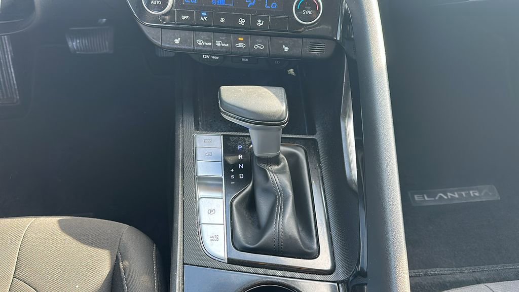 Used 2023 Hyundai Elantra SEL w/ Convenience Package image 27