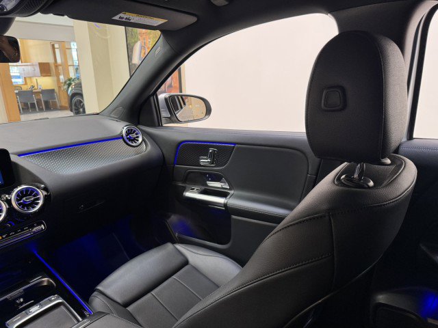 Used 2025 Mercedes-Benz GLA 250 image 10