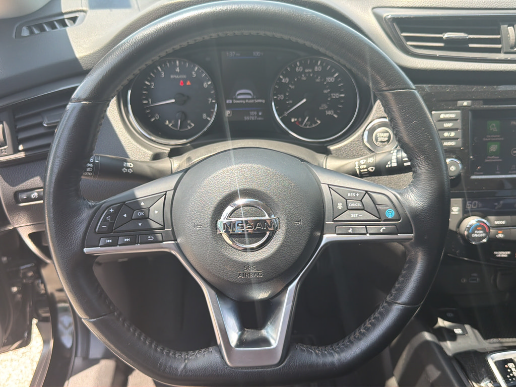 Used 2019 Nissan Rogue SV w/ Premium Package FWD image 32