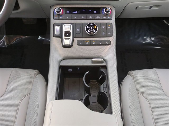 Used 2023 Hyundai Palisade SEL w/ Premium Package image 16