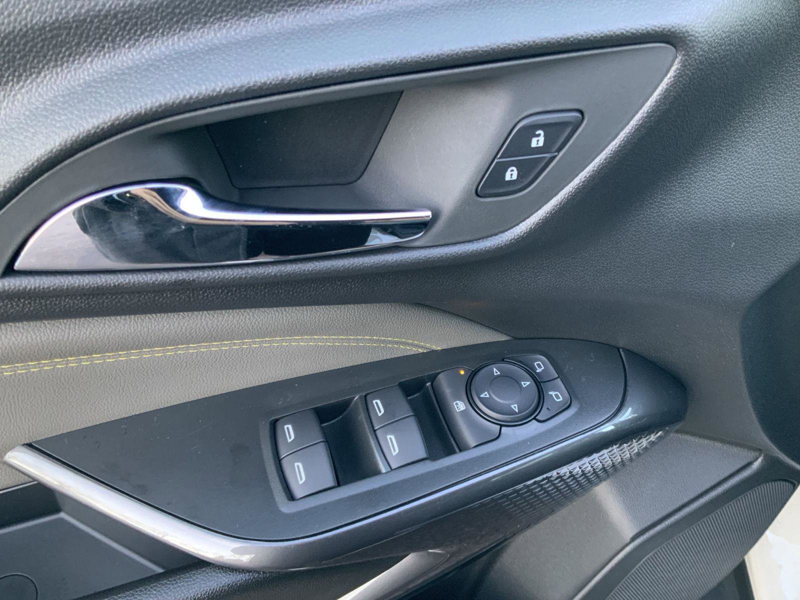 New 2026 Chevrolet Trax ACTIV image 24