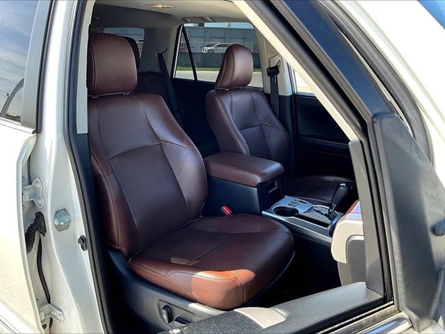 Used 2020 Toyota 4Runner Limited image 11