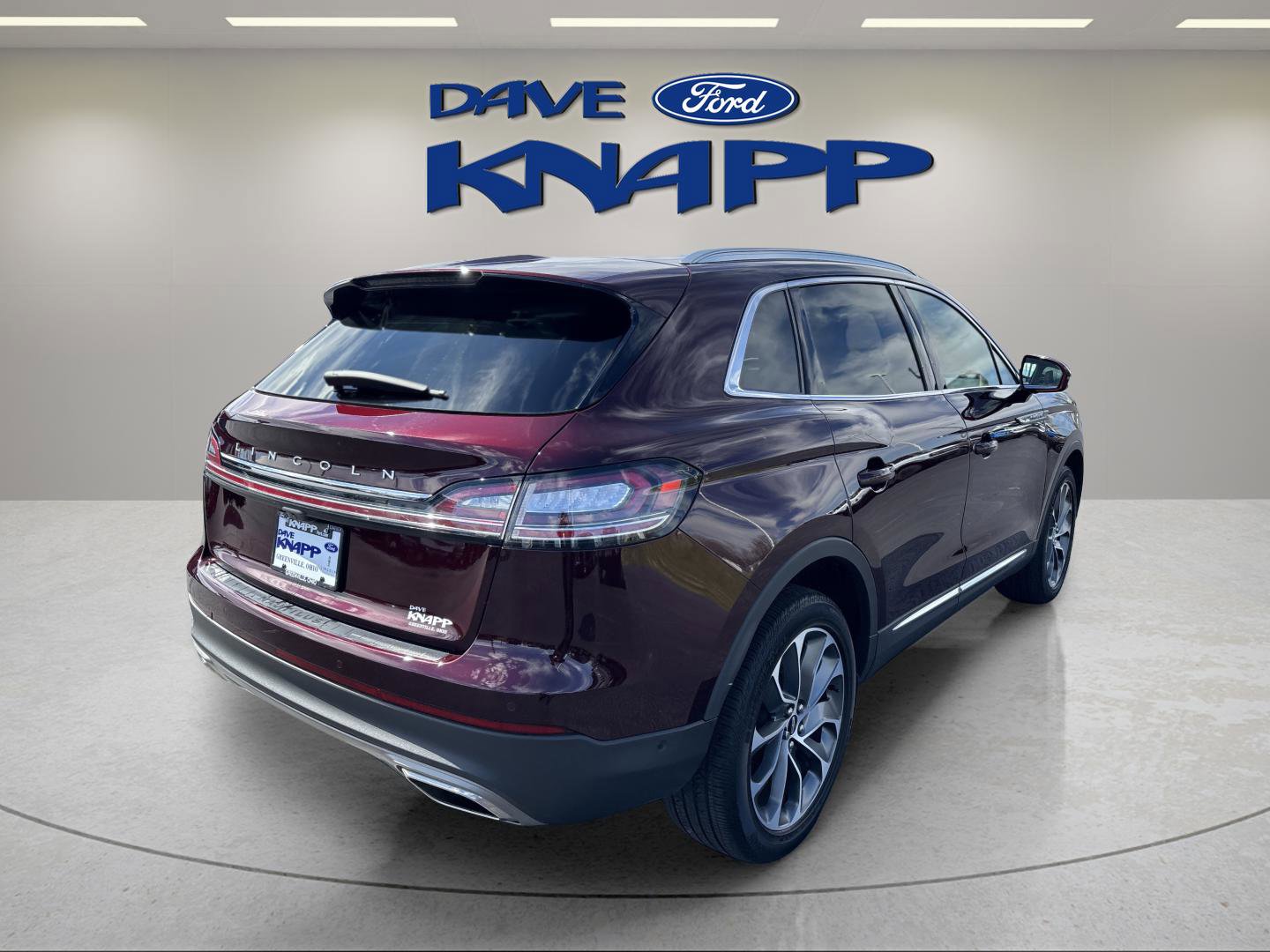 Used 2022 Lincoln Nautilus Reserve w/ Equipment Group 201A image 8