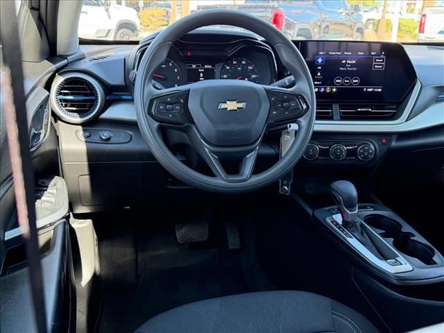 Certified 2026 Chevrolet Trax LS FWD image 9