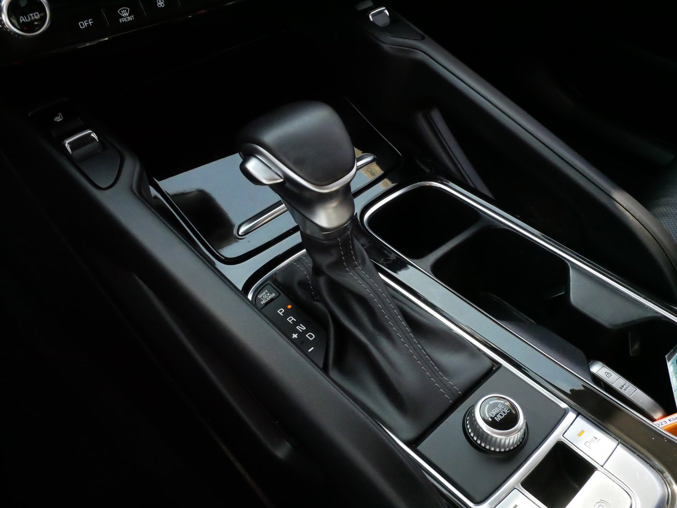 Used 2023 Kia Telluride S w/ S Sunroof Package image 24