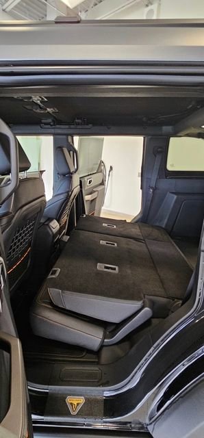 Used 2023 Ford Bronco Badlands image 17