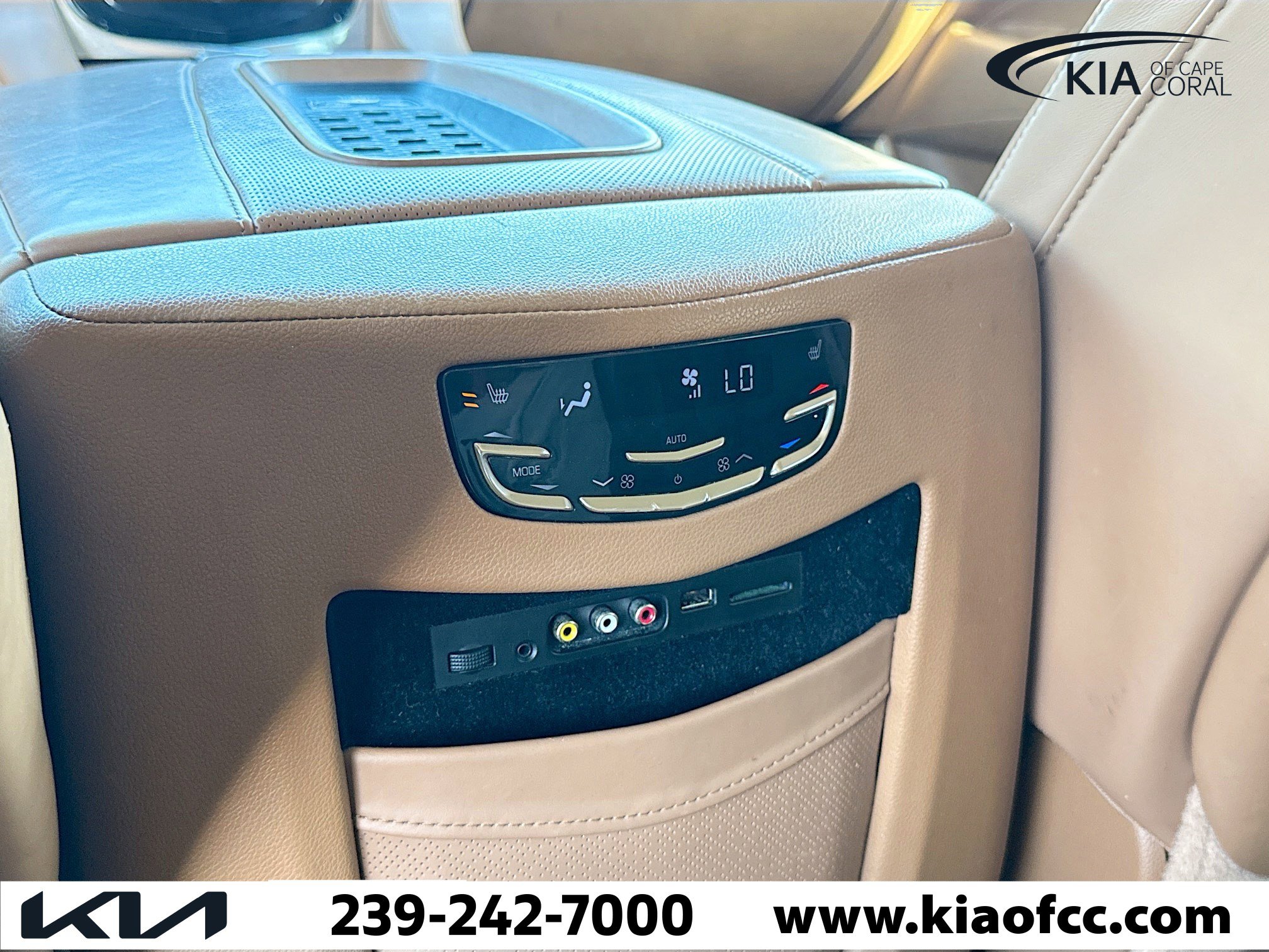 Used 2015 Cadillac Escalade ESV Platinum image 21