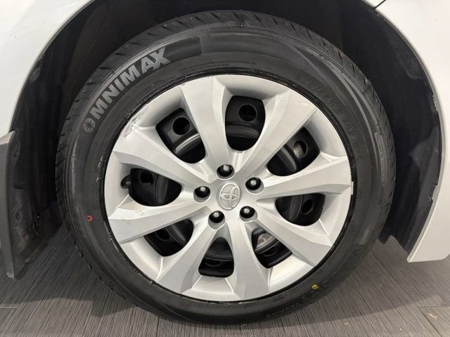 Used 2023 Toyota Corolla LE w/ Carpet Mat Package (TMS) FWD image 25