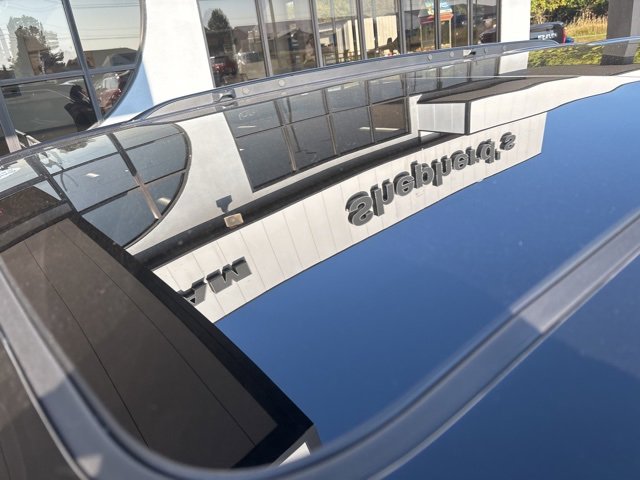 New 2025 Jeep Grand Cherokee Overland image 3