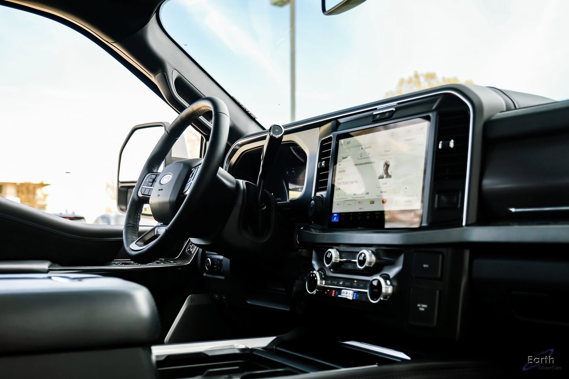 Used 2026 Ford F450 Platinum w/ FX4 Off-Road Package image 53