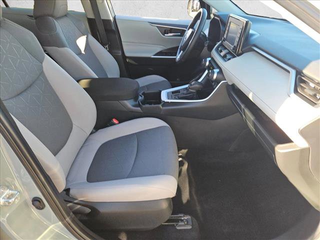 Used 2022 Toyota RAV4 XLE image 21