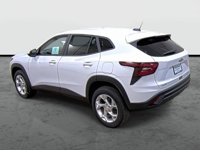 New 2026 Chevrolet Trax LS w/ LS Convenience Package image 2