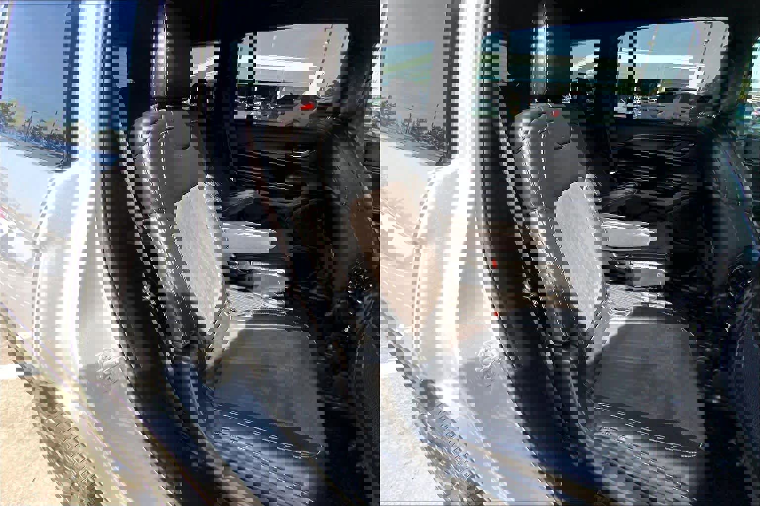 Used 2023 Jeep Grand Cherokee L Laredo image 20