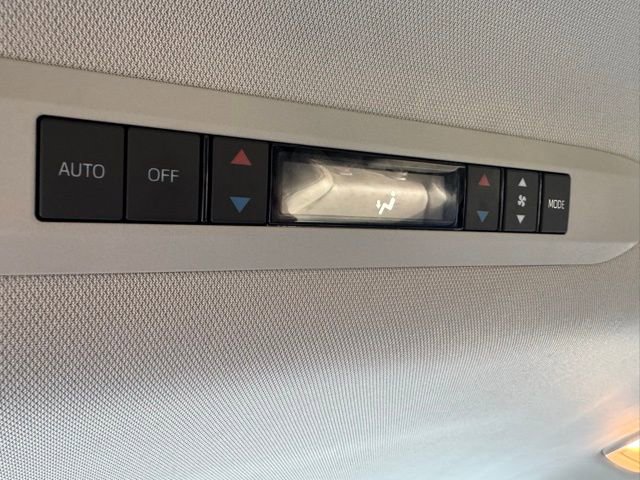 Certified 2025 Toyota Sienna XLE image 13