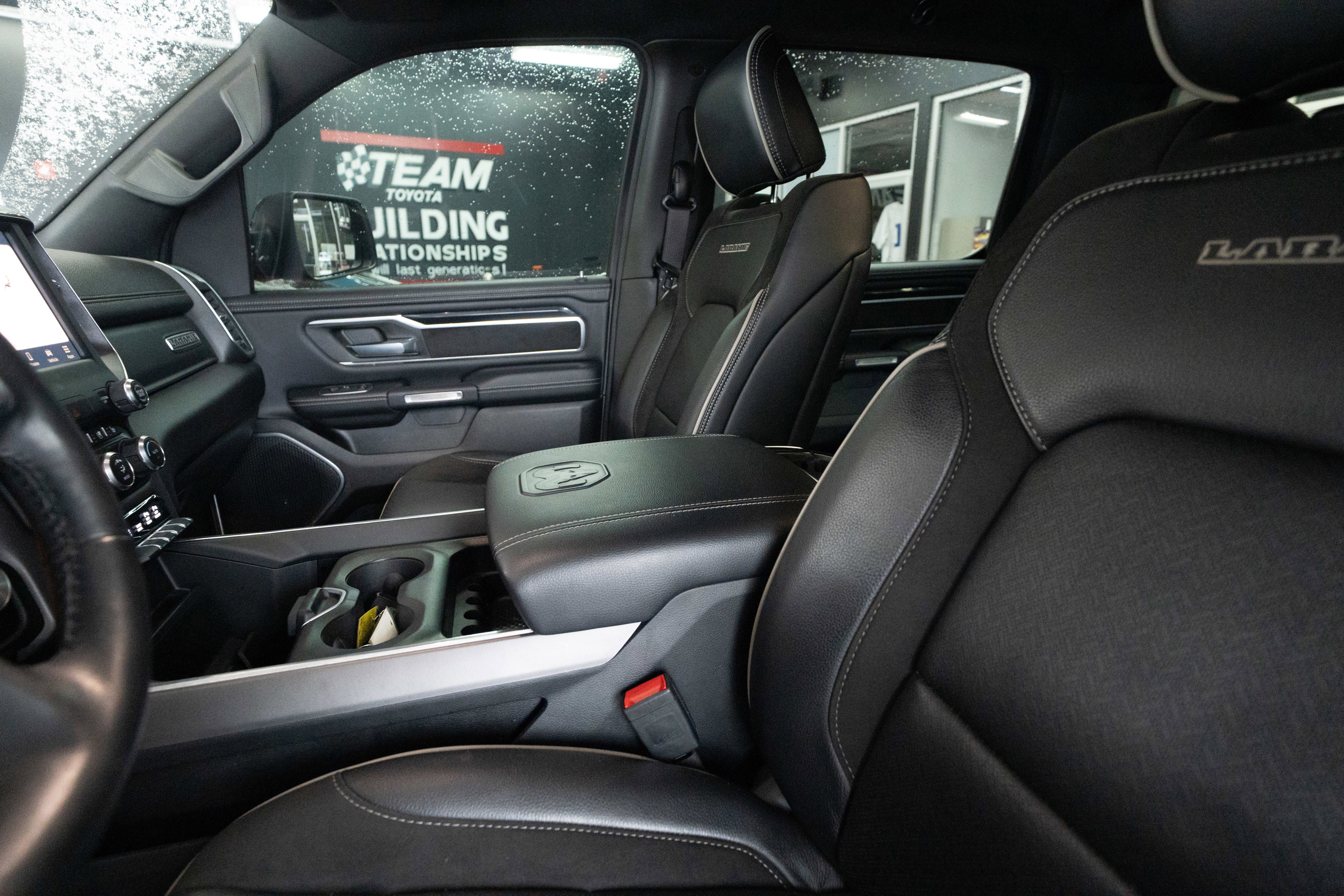 Used 2022 RAM 1500 Laramie w/ Sport Appearance Package image 10