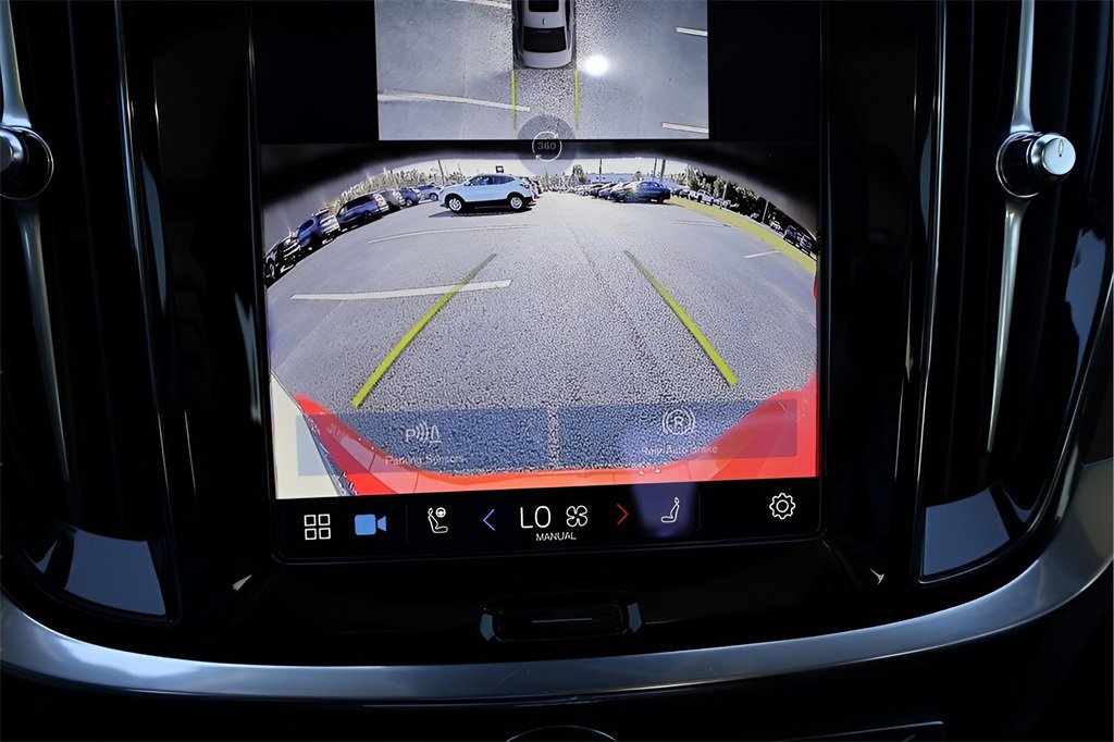 Used 2024 Volvo S60 B5 Plus w/ Climate Package image 24