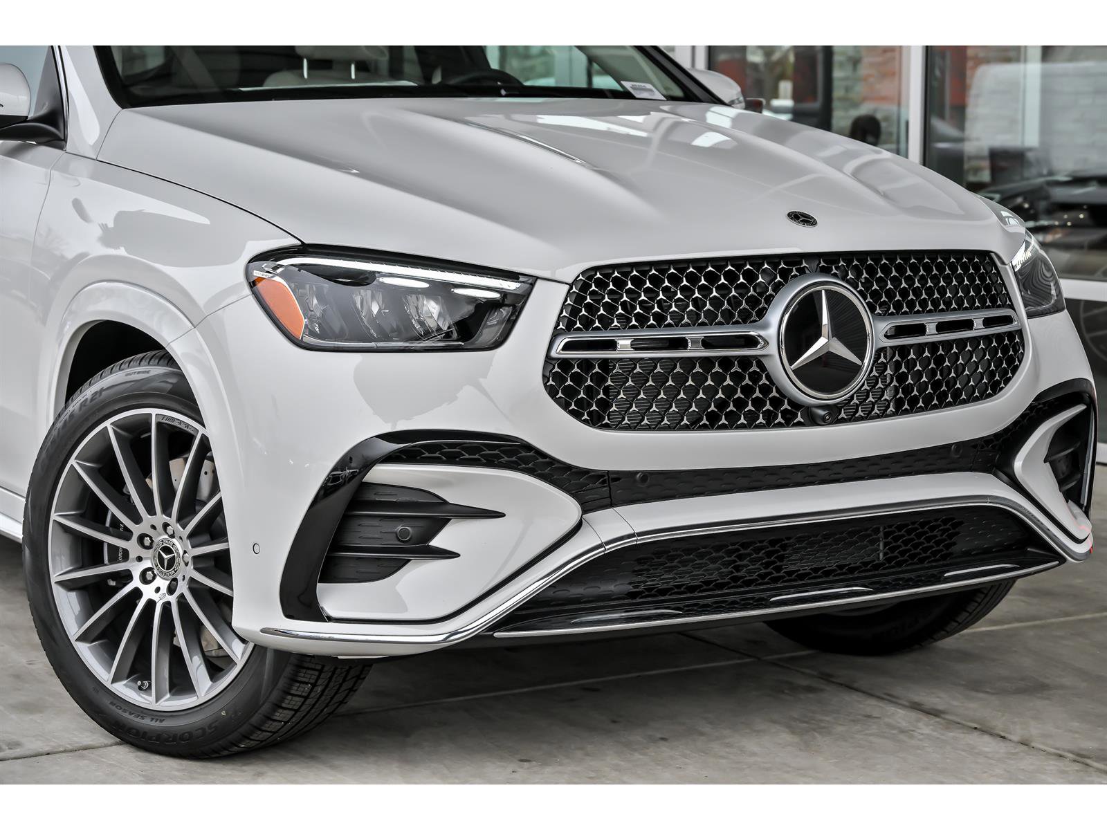 New 2026 Mercedes-Benz GLE 450 4MATIC Coupe image 2