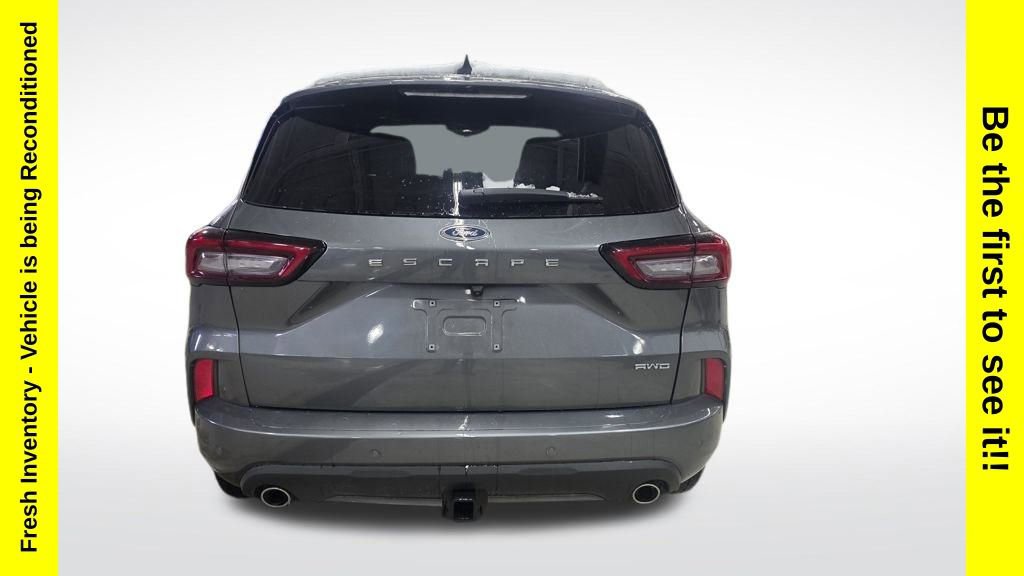 Used 2023 Ford Escape ST-Line Select w/ Tech Pack #2 image 4