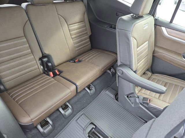 New 2026 GMC Acadia Denali Ultimate w/ LPO, Floor Liner Package image 30