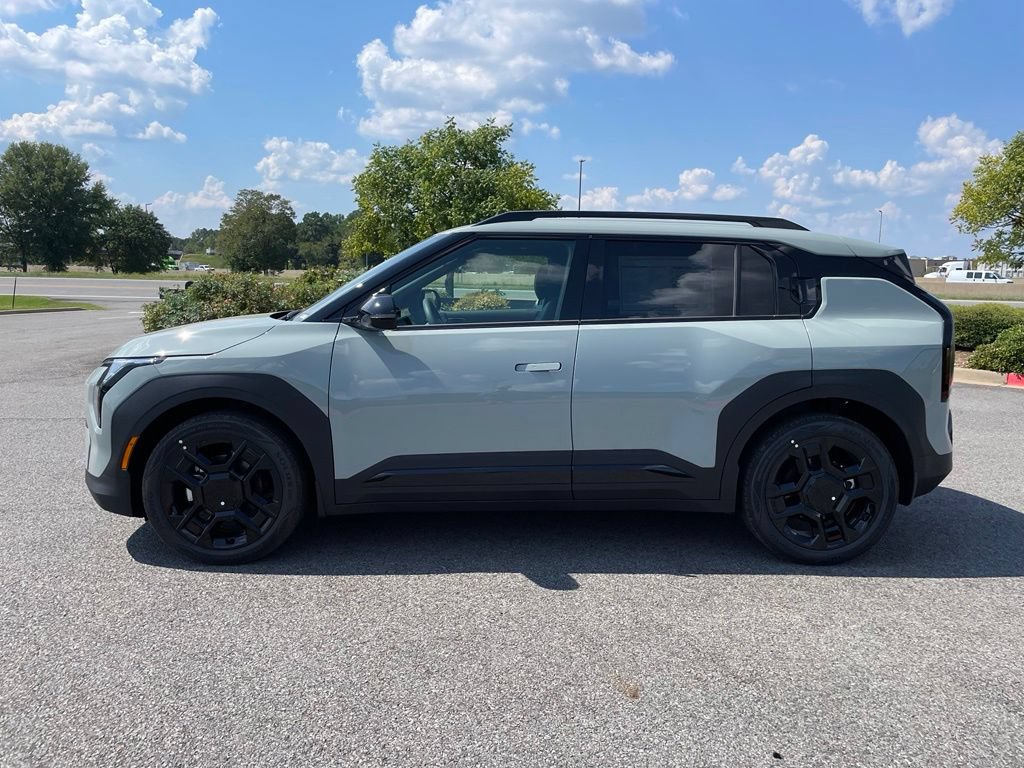 New 2027 Kia EV3 Wind w/ Wind Fwd Nightfall Package image 4