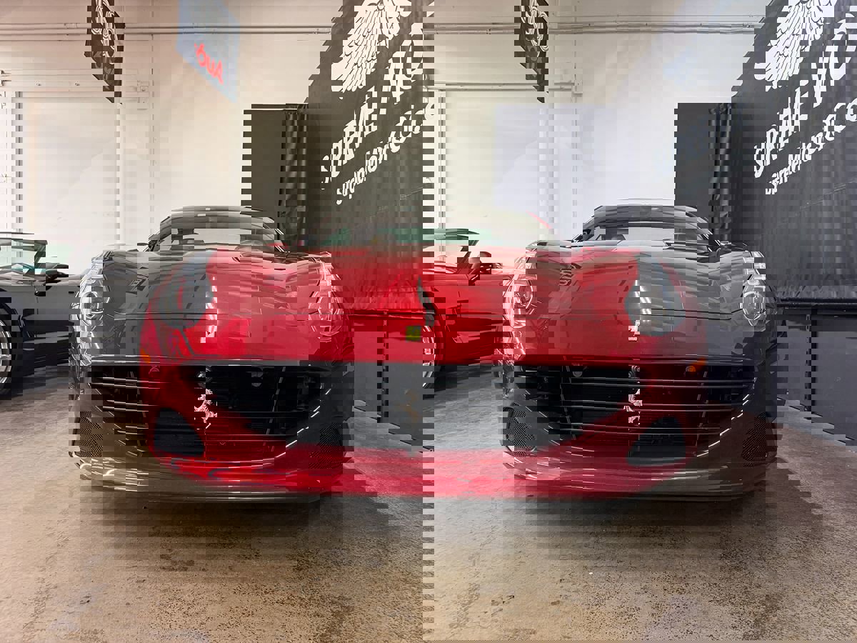 Used 2017 Ferrari California T image 12