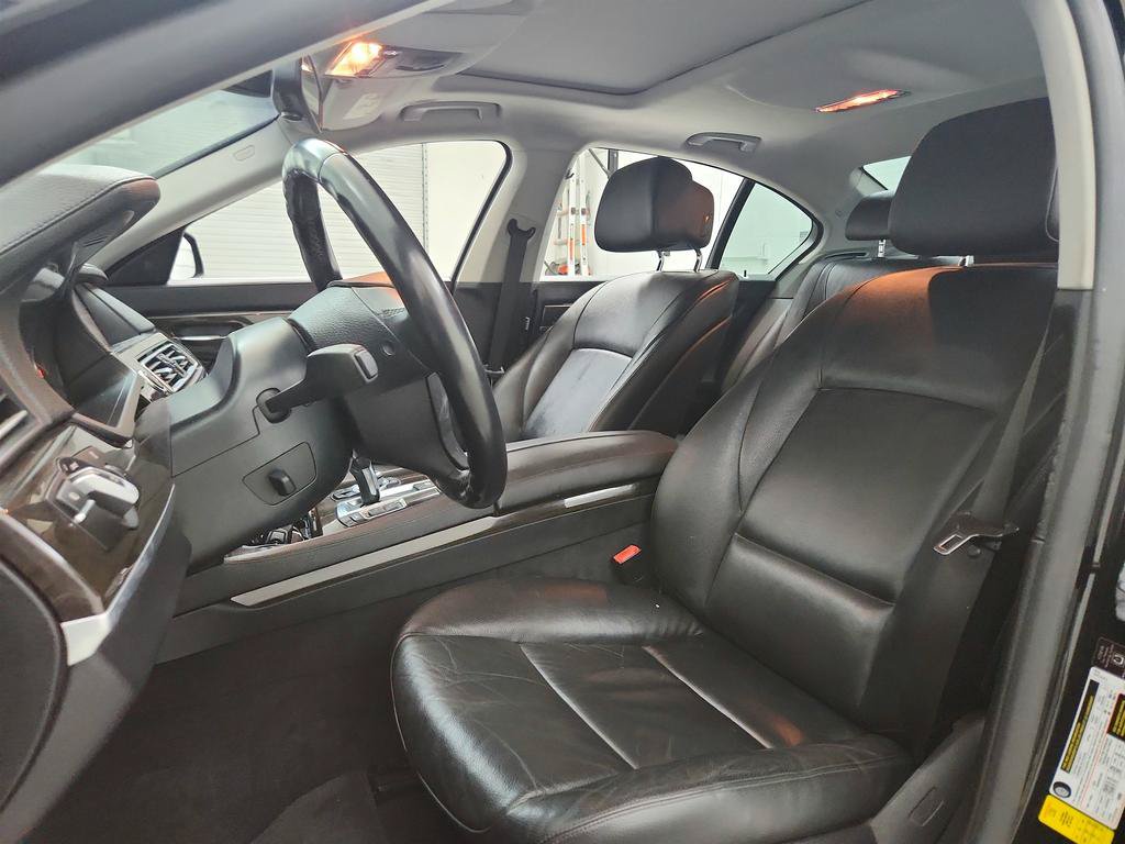 Used 2012 BMW 740i RWD image 13