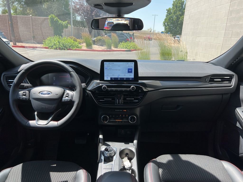 Used 2025 Ford Escape ST-Line Select image 19
