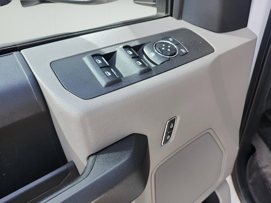 Used 2020 Ford F250 XL w/ Power Equipment Group image 18