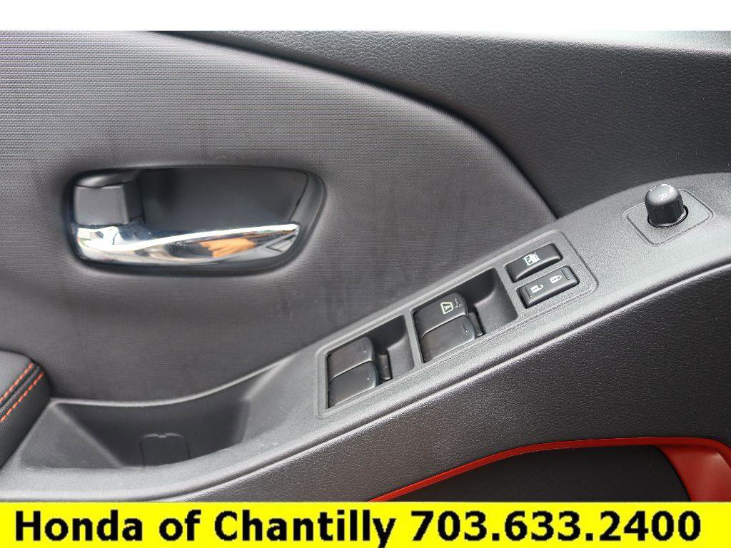 Used 2023 Nissan Frontier PRO-4X w/ Technology Package image 21