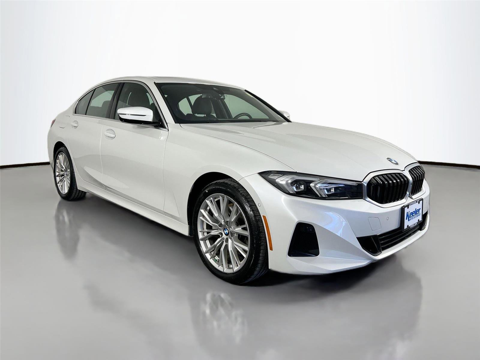 Used 2024 BMW 330i xDrive Sedan w/ Premium Package image 8