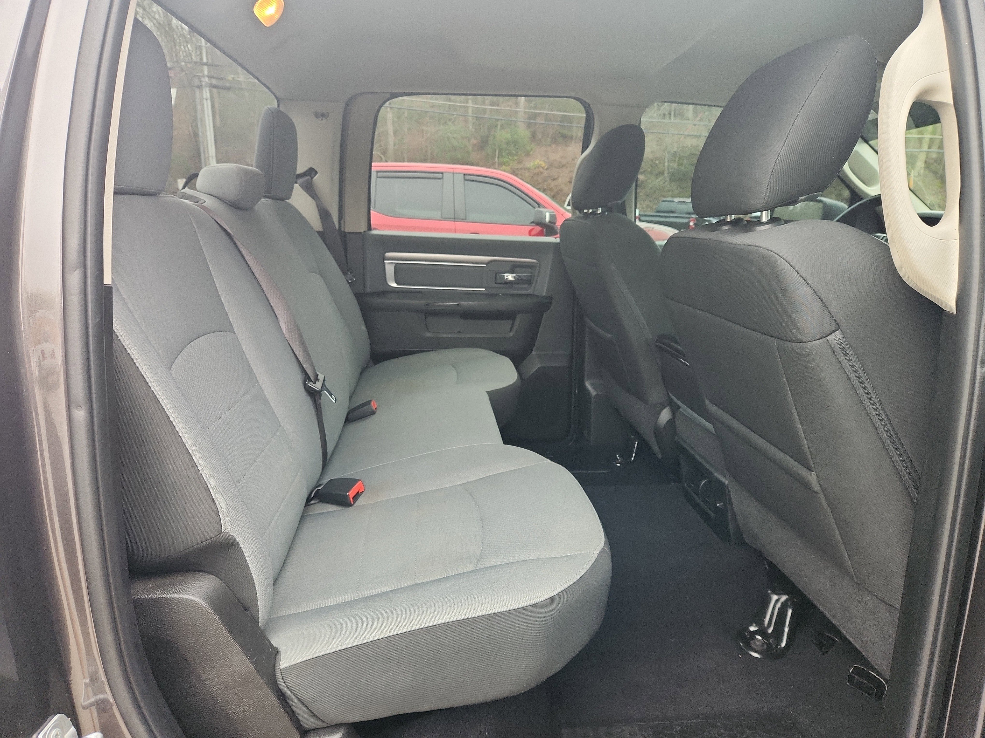 Used 2021 RAM 1500 Classic SLT image 23