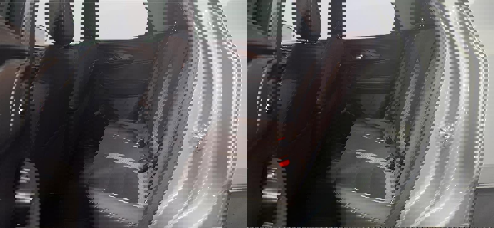 Used 2025 Chevrolet TrailBlazer LT image 7