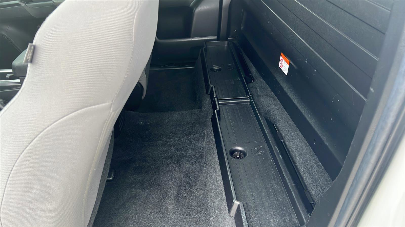 Used 2021 Toyota Tacoma SR RWD image 15