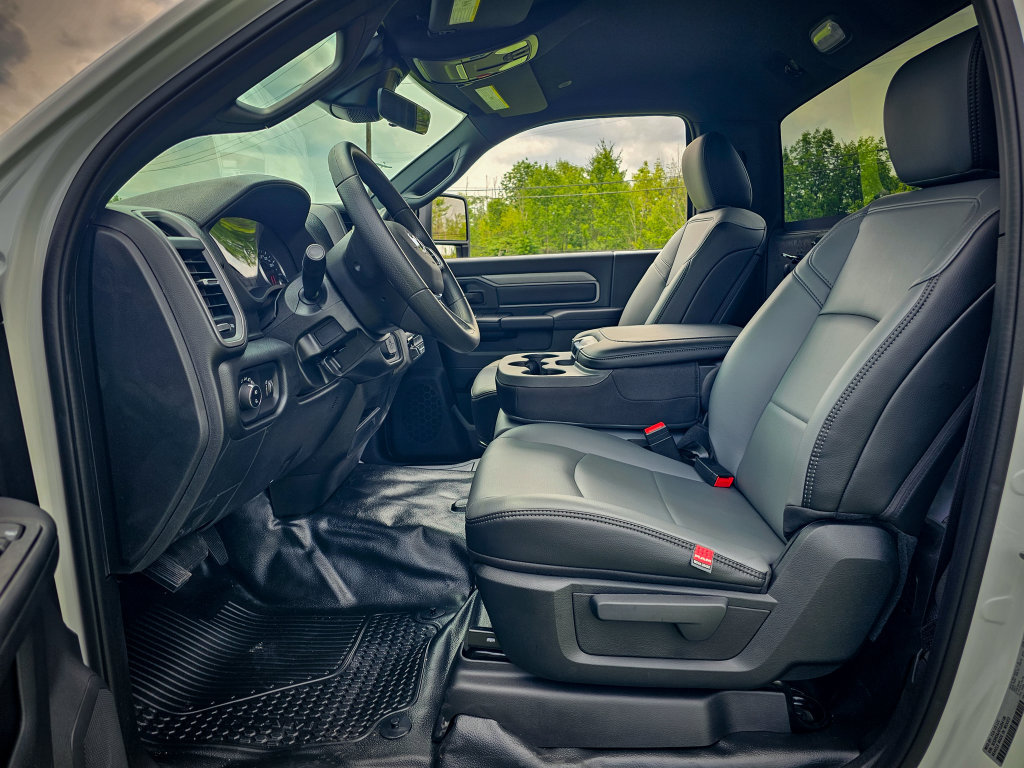 New 2026 RAM 3500 Tradesman AWD/4WD image 14