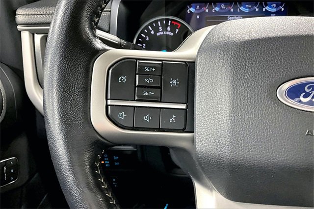 Used 2023 Ford Expedition Max XLT image 12