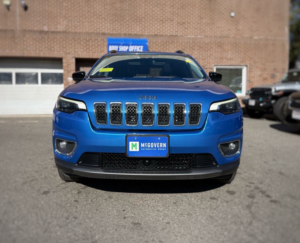 Used 2022 Jeep Cherokee Limited AWD/4WD image 2