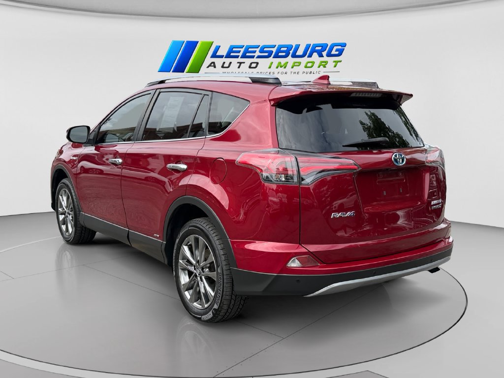 Used 2018 Toyota RAV4 Limited AWD/4WD image 3