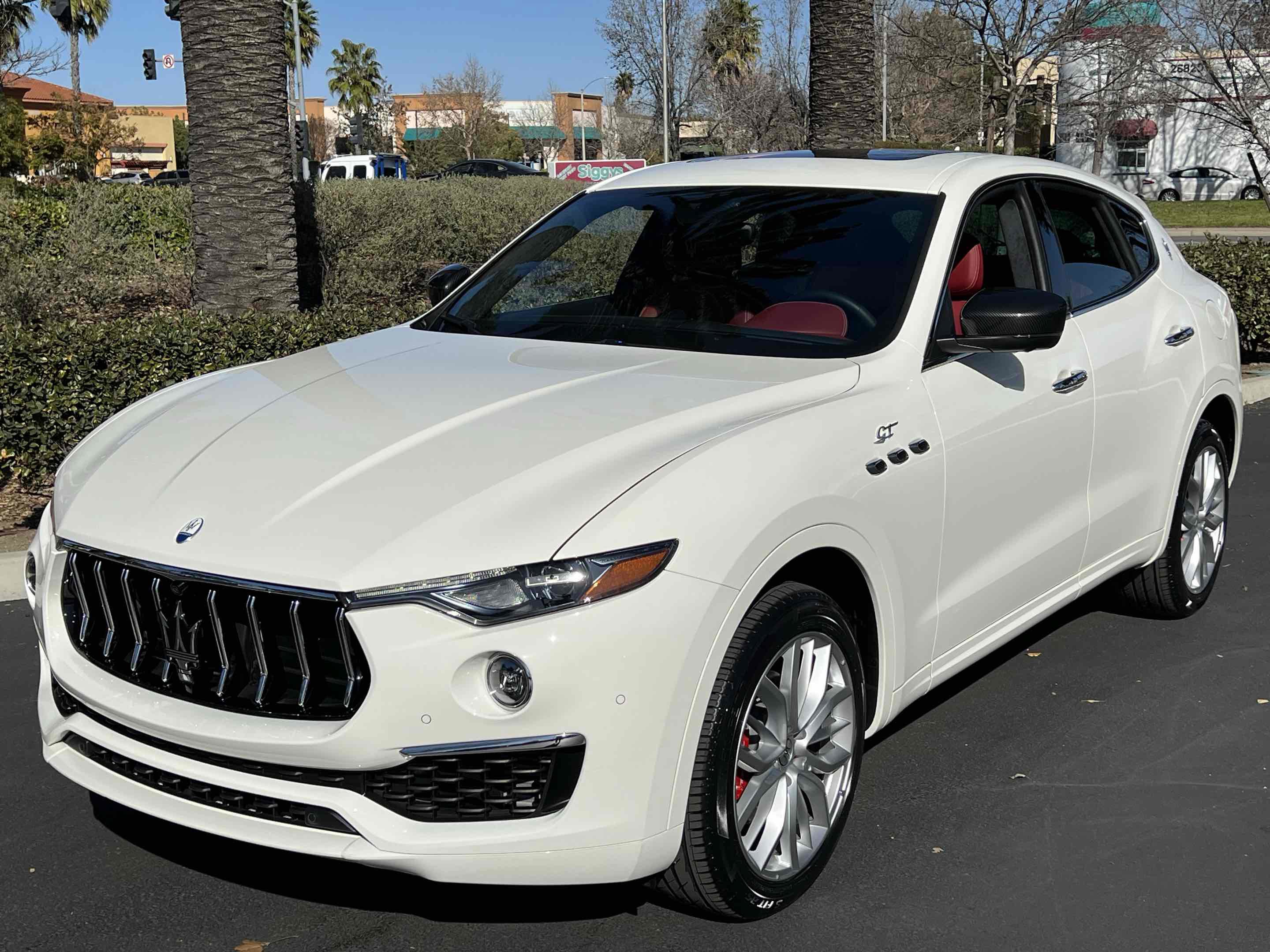 Used 2022 Maserati Levante GT image 36