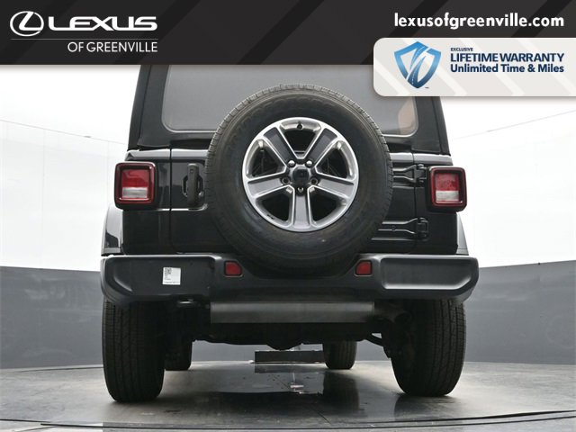 Used 2022 Jeep Wrangler Unlimited Sahara image 13