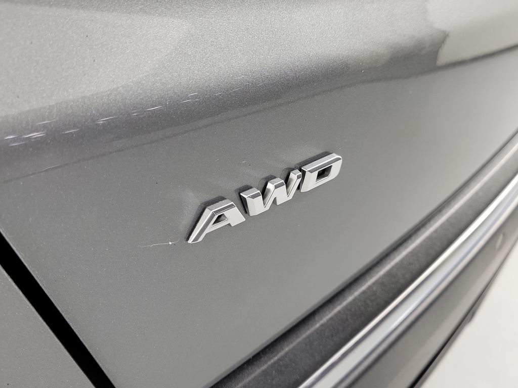Used 2025 Cadillac XT5 Sportv AWD/4WD image 5