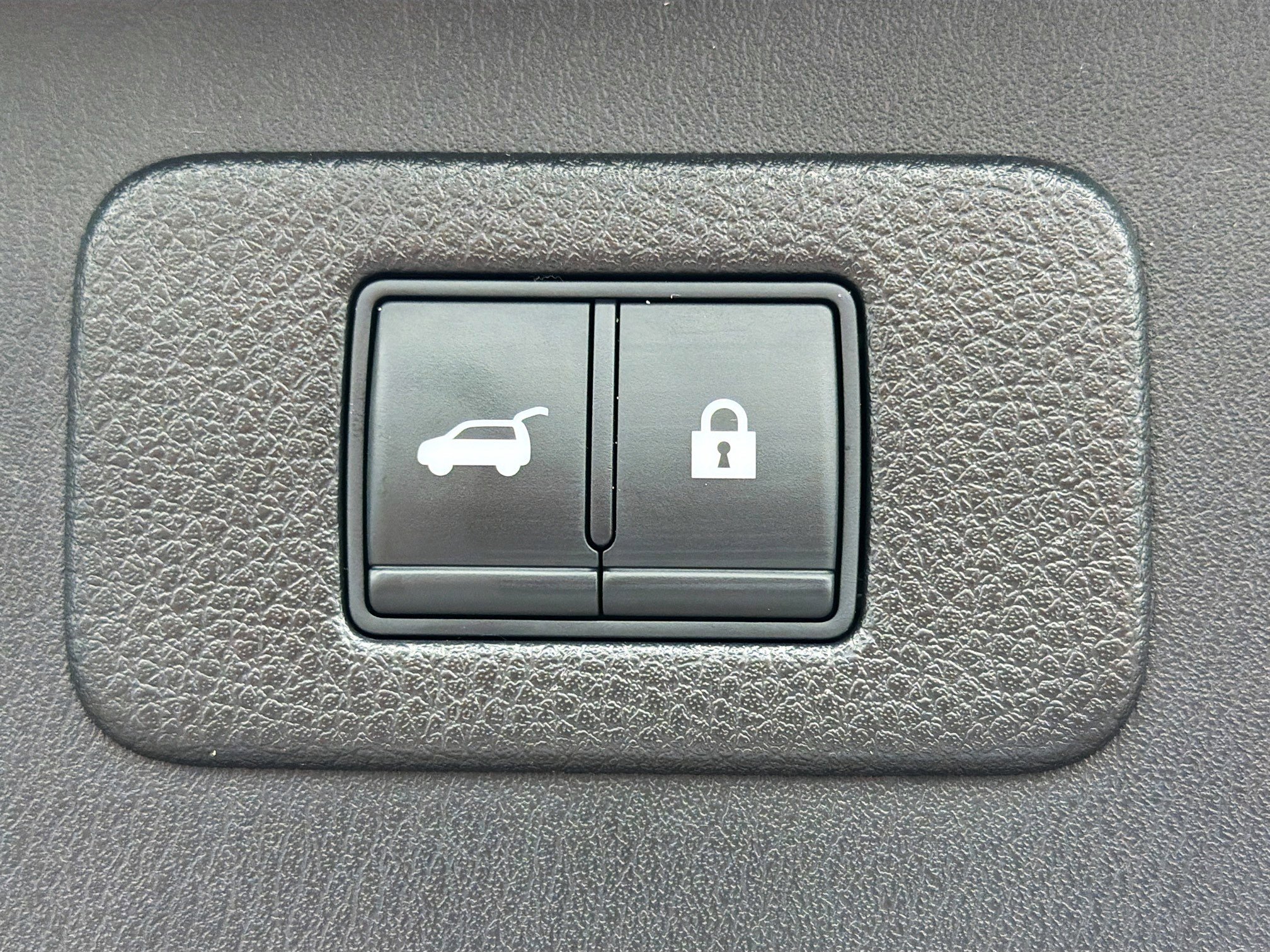 Used 2022 Nissan Armada SL image 12